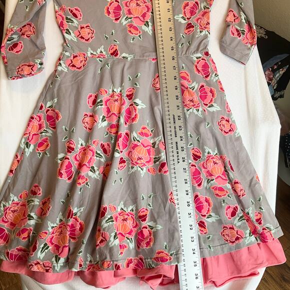 Matilda Jane Women Dress size M Floral Pink & Gray 3/4 Sleeve Knee Length A-line - Picture 5 of 9